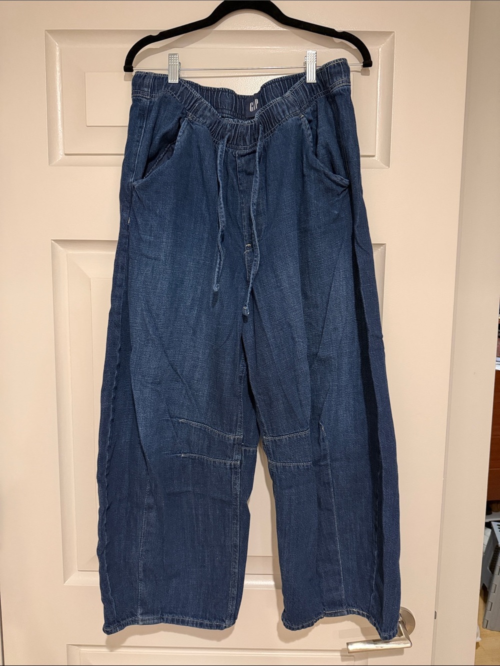 GAP Women's Relaxed Drawstring Jeans